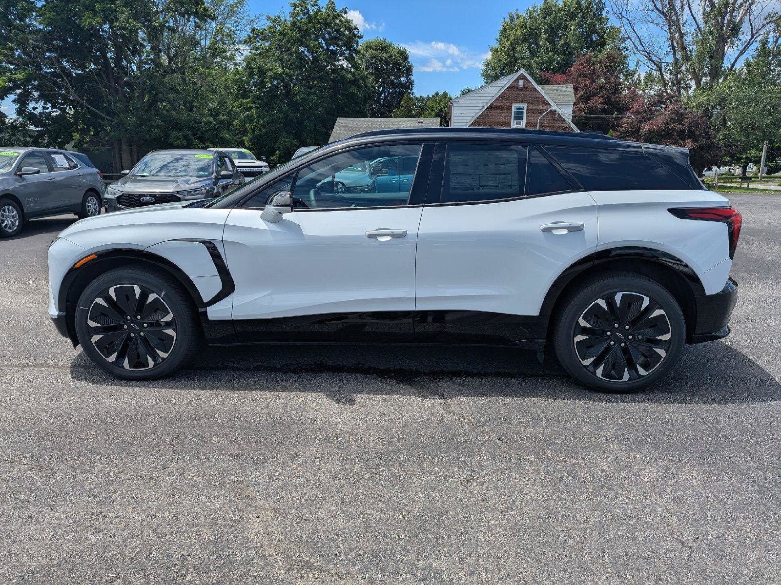 New 2026 Chevrolet Blazer EV RS AWD/4WD image 7