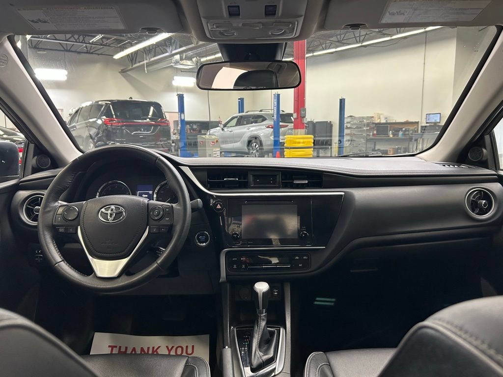 Used 2018 Toyota Corolla XLE w/ Carpet Mat Package (TMS) FWD image 19