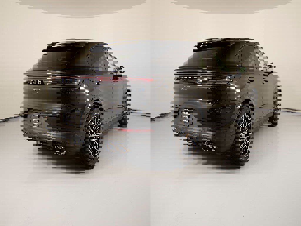 New 2026 Porsche Cayenne S image 9