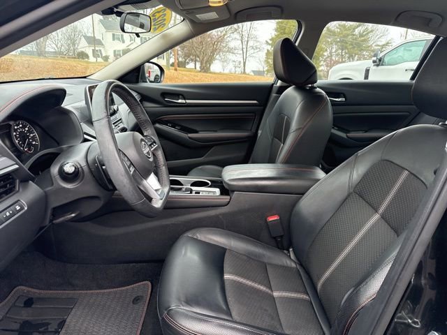 Used 2023 Nissan Altima 2.5 SR AWD/4WD image 8