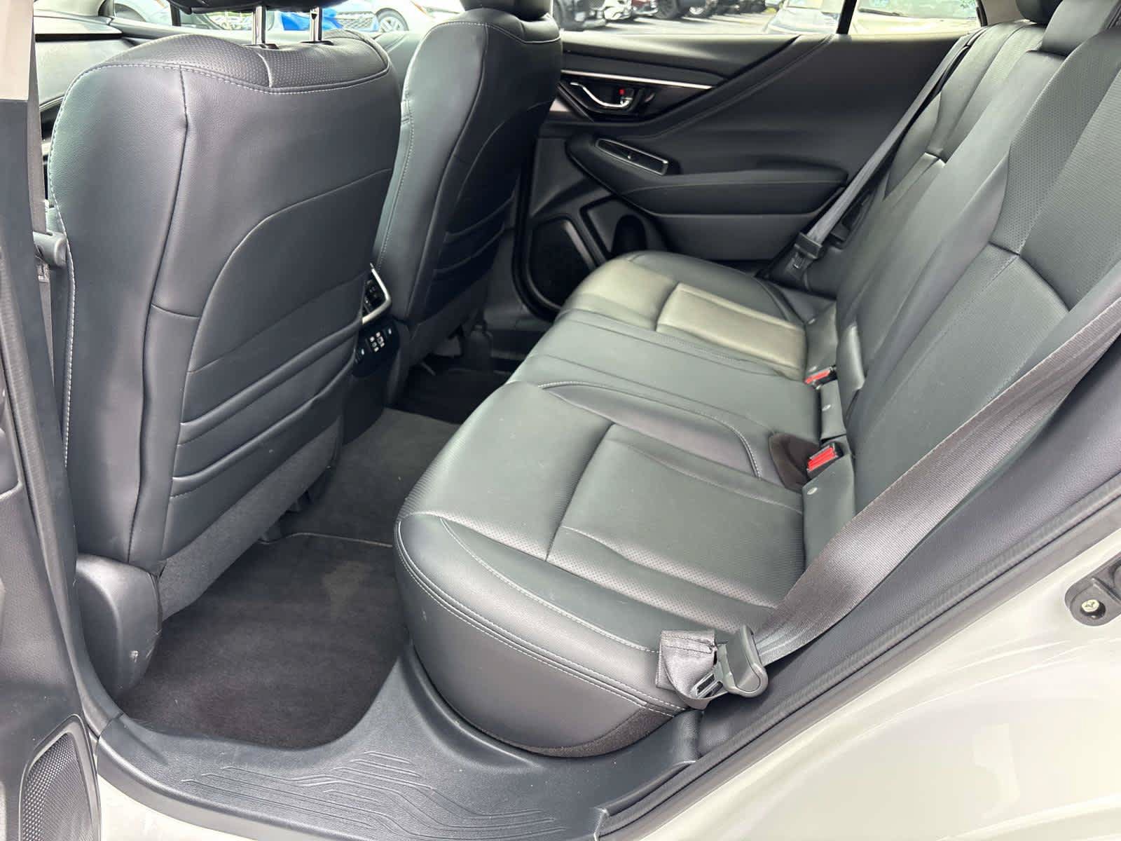 Used 2023 Subaru Outback Touring AWD/4WD image 11