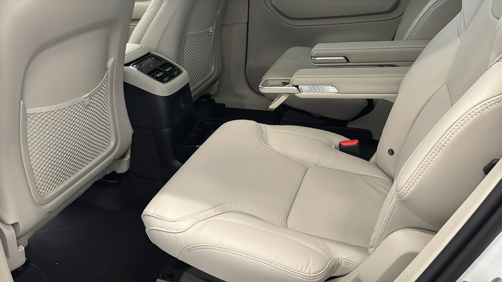New 2026 Volvo XC90 T8 Ultra w/ Lounge Package AWD/4WD image 27