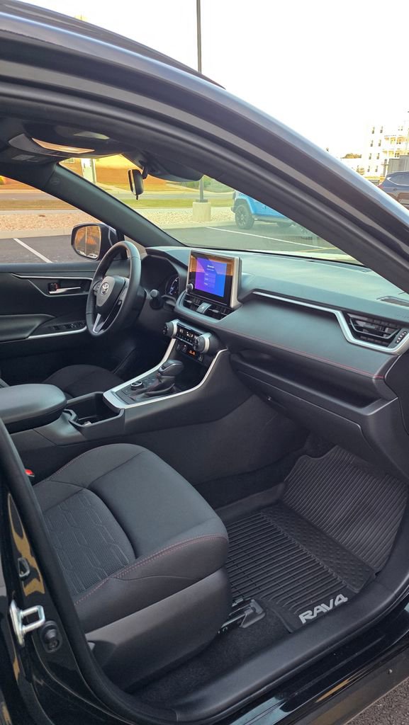Used 2025 Toyota RAV4 SE w/ Weather & Moonroof Package image 14