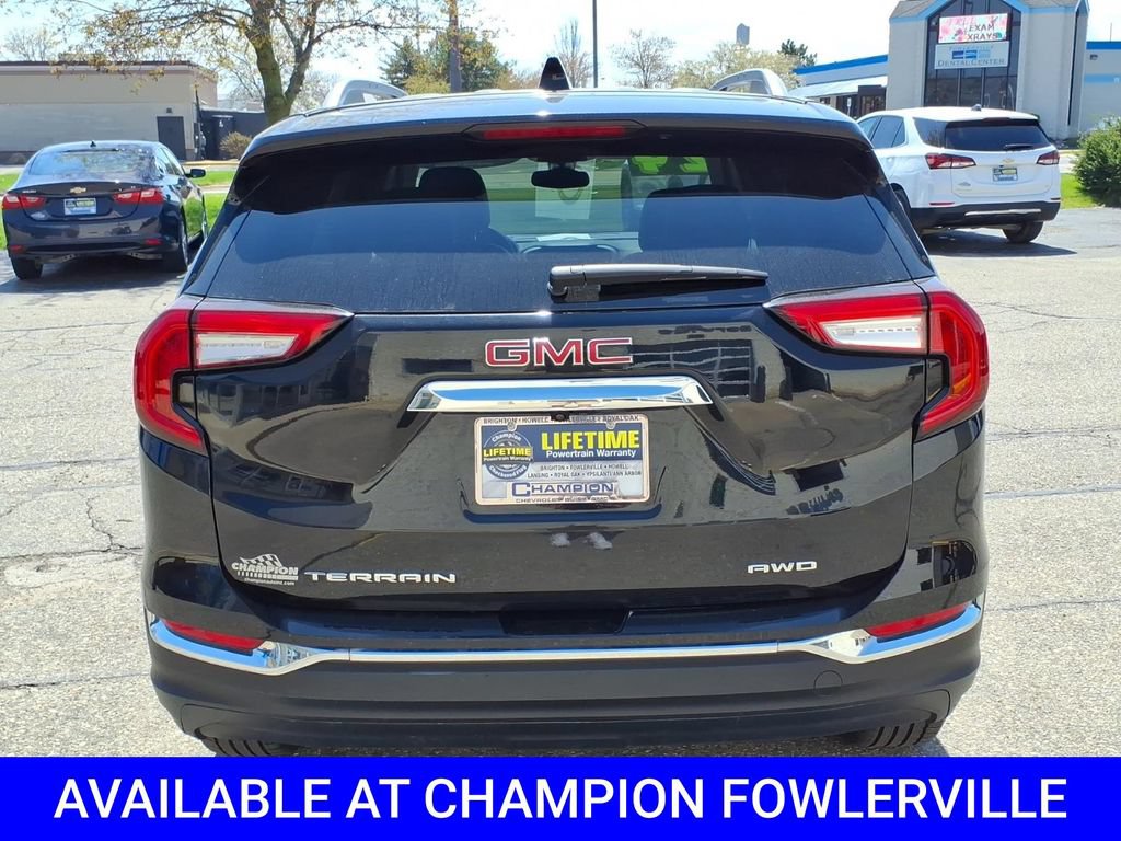 Used 2024 GMC Terrain SLT AWD/4WD image 7