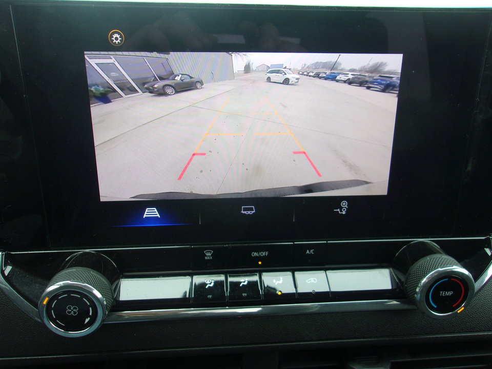 Used 2023 Chevrolet Colorado W/T image 21