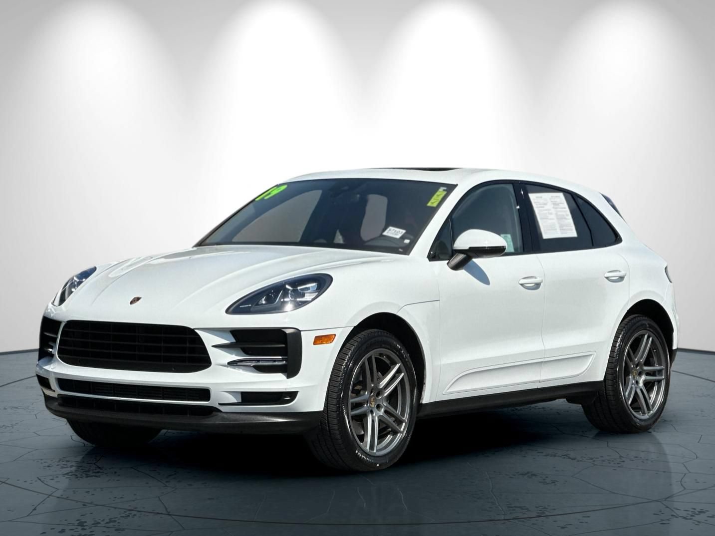 Used 2019 Porsche Macan AWD/4WD image 8