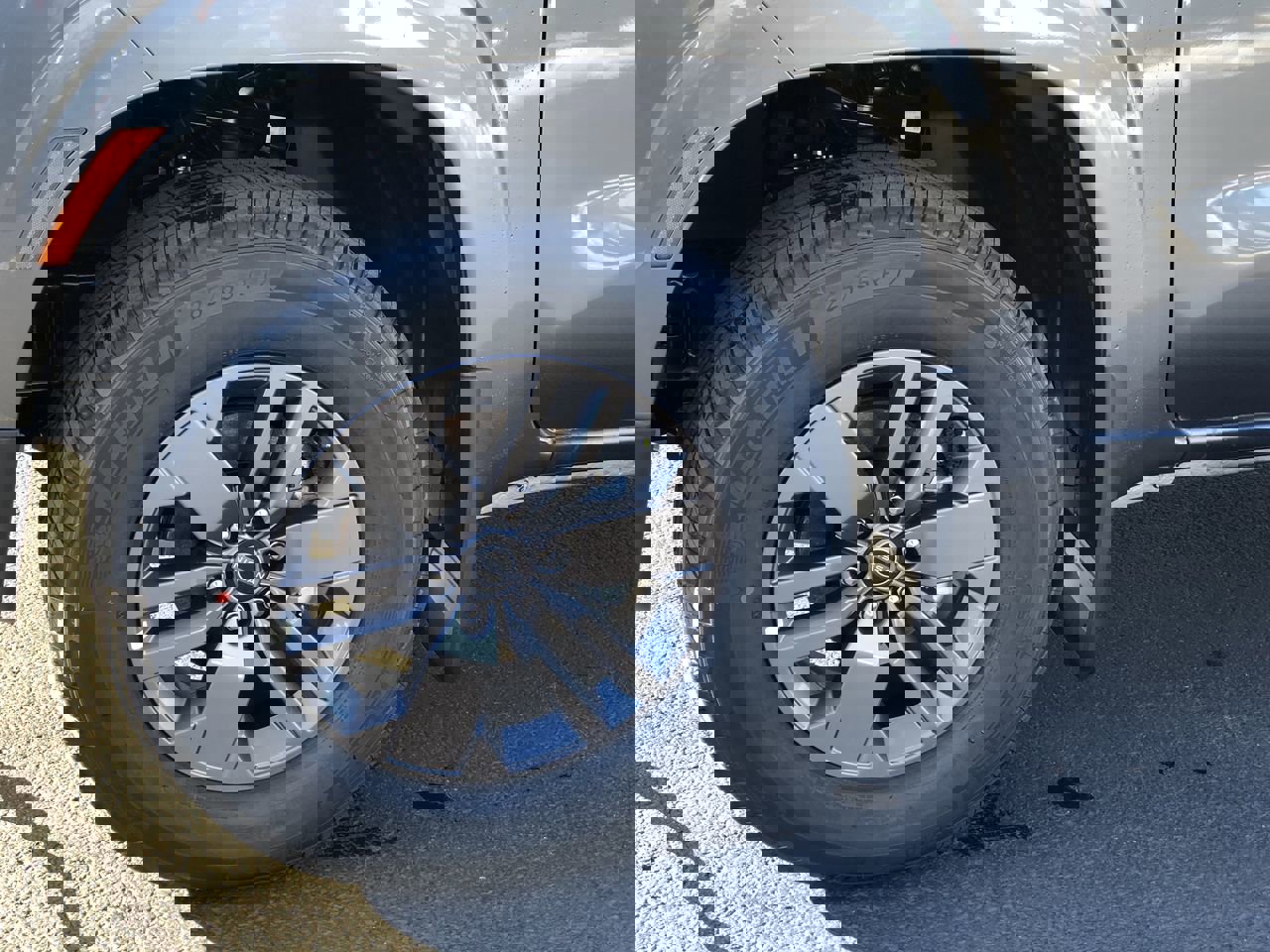 New 2026 Nissan Frontier SV w/ SV Convenience Package image 10