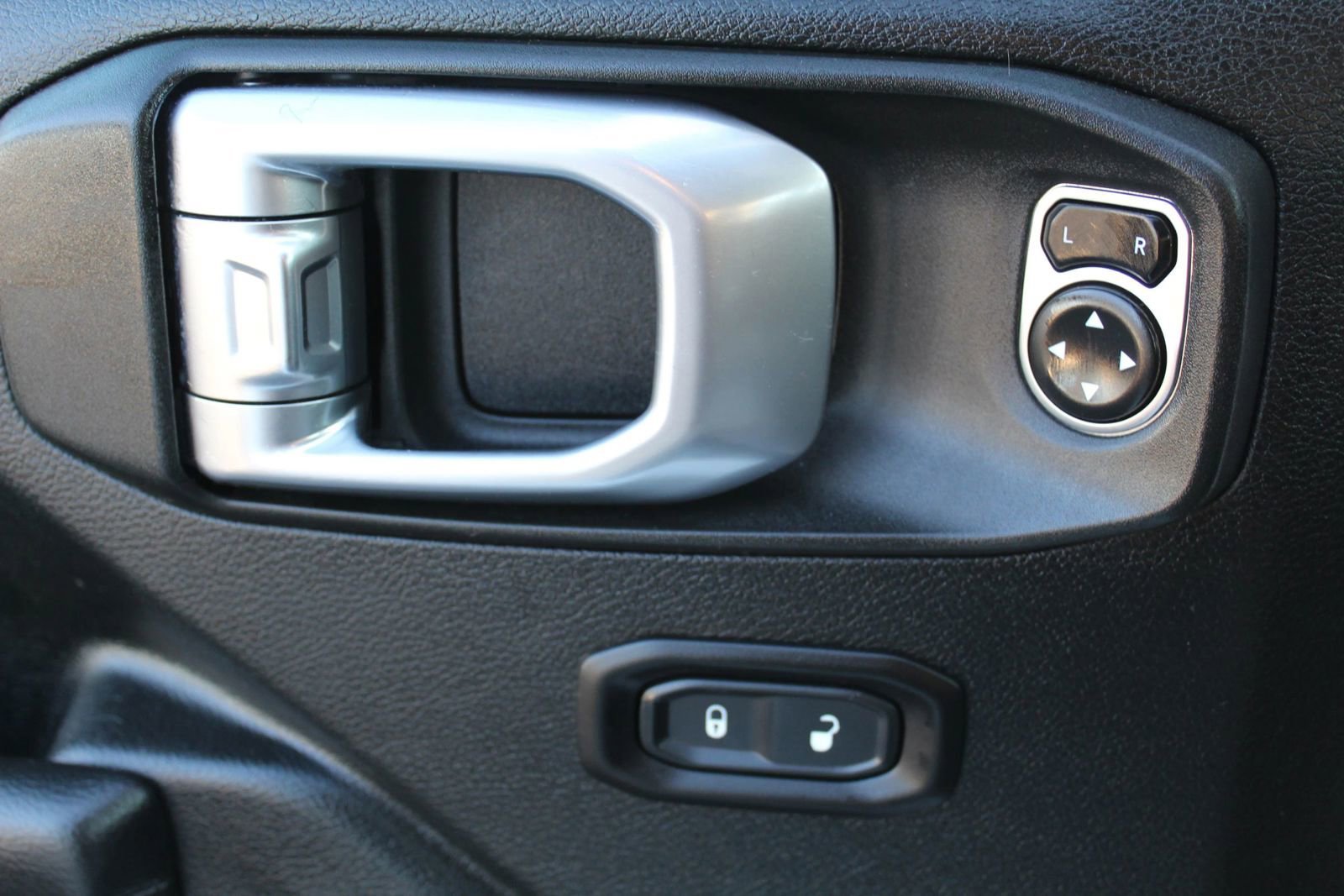 Used 2020 Jeep Gladiator Sport w/ Quick Order Package 24S image 20