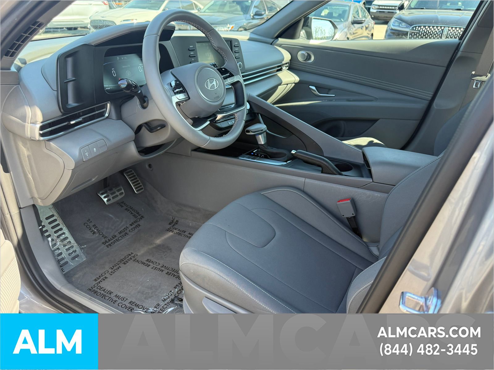 Used 2025 Hyundai Elantra Sport image 10