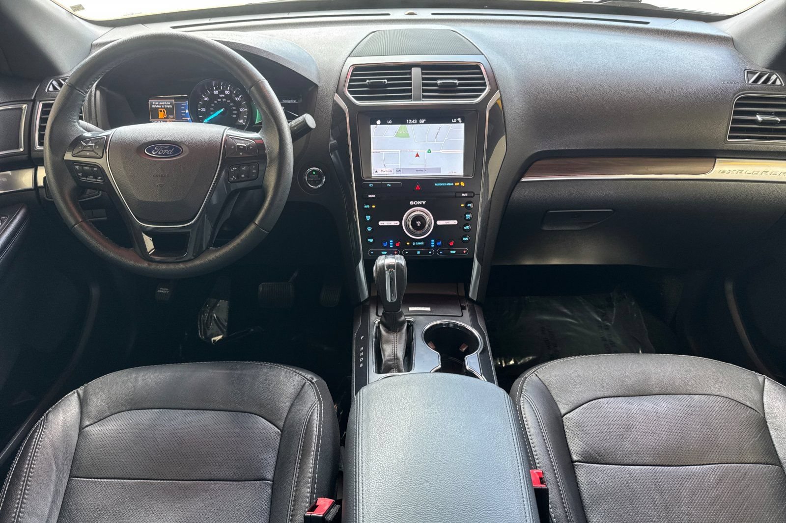 Used 2019 Ford Explorer Limited FWD image 17