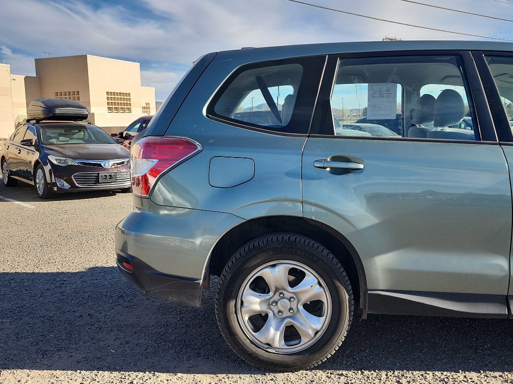 Used 2016 Subaru Forester 2.5i image 5