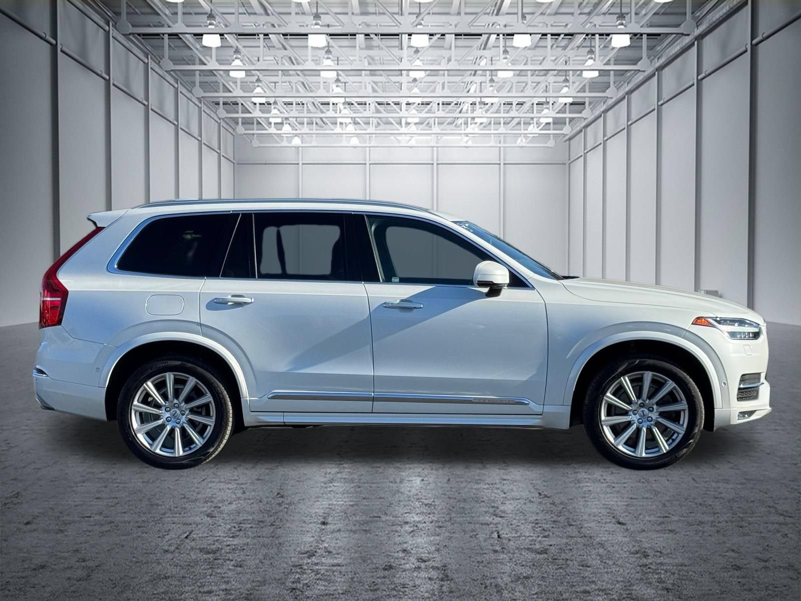 Used 2018 Volvo XC90 T6 Inscription w/ Convenience Package AWD/4WD image 5