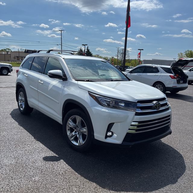 Used 2019 Toyota Highlander Limited AWD/4WD image 3