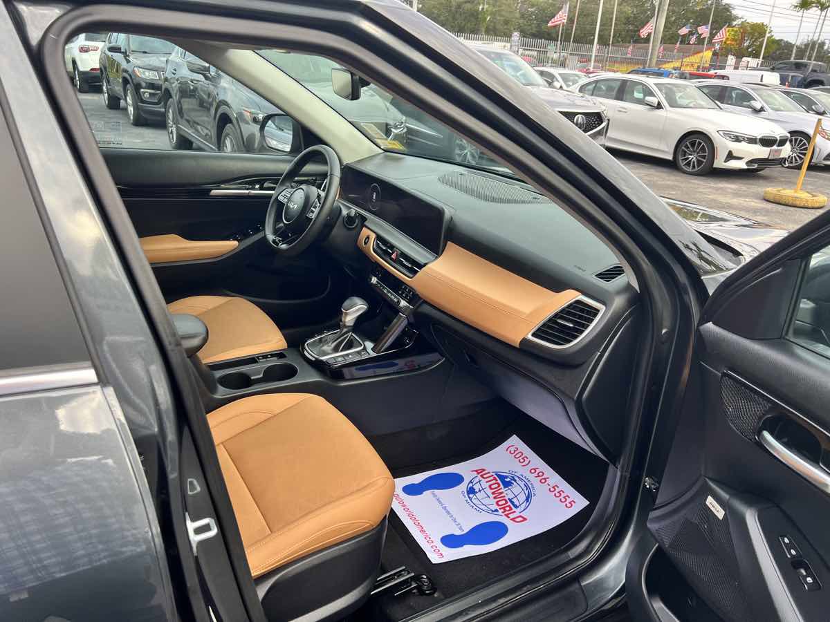 Used 2024 Kia Seltos SX image 13