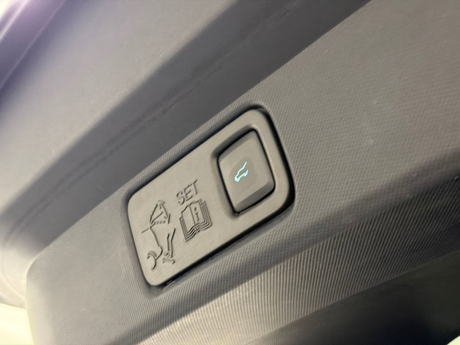 Used 2023 Ford Mustang Mach-E Premium image 9