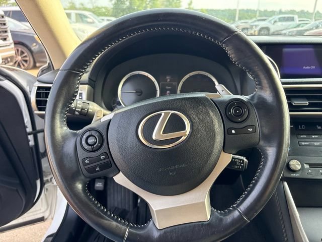 Used 2016 Lexus IS 200t RWD image 11