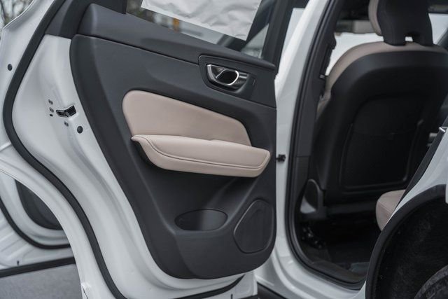 New 2026 Volvo XC60 B5 Plus w/ Protection Package Premier image 36