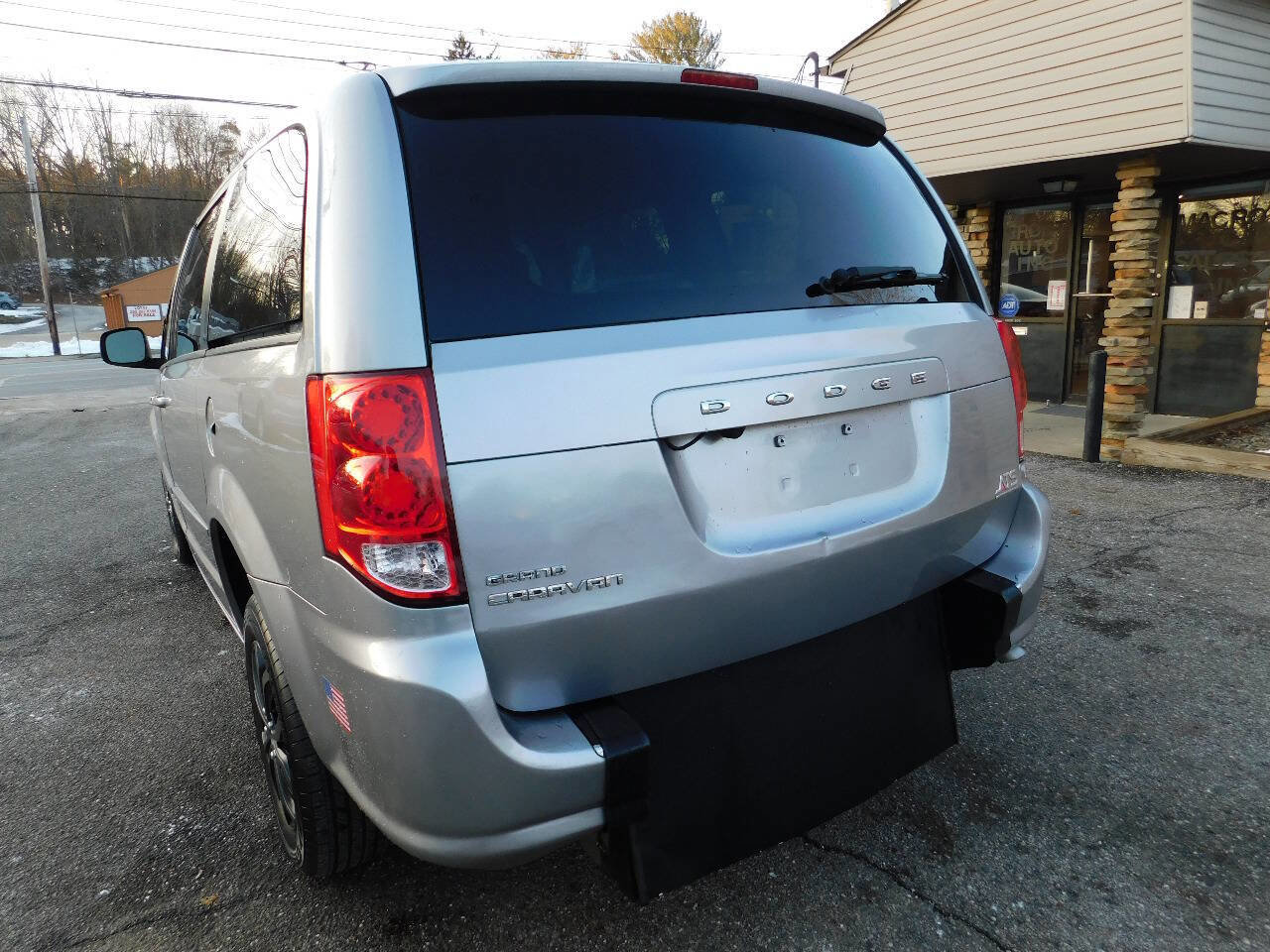 Used 2017 Dodge Grand Caravan SE w/ Power Window Group image 13