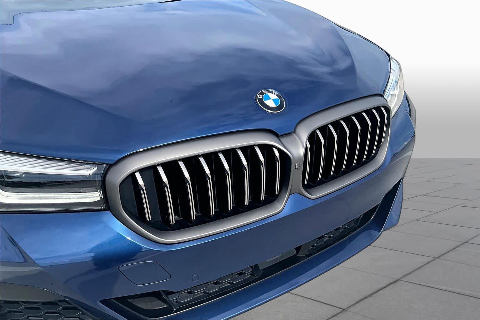 Used 2021 BMW M550i xDrive w/ Executive Package AWD/4WD image 28