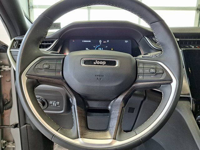 Used 2024 Jeep Grand Cherokee L Limited w/ Luxury Tech Group II AWD/4WD image 10