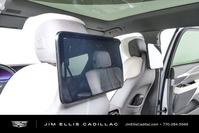 New 2026 Cadillac Escalade IQL Sport 1 w/ LPO, ONYX Package AWD/4WD image 23