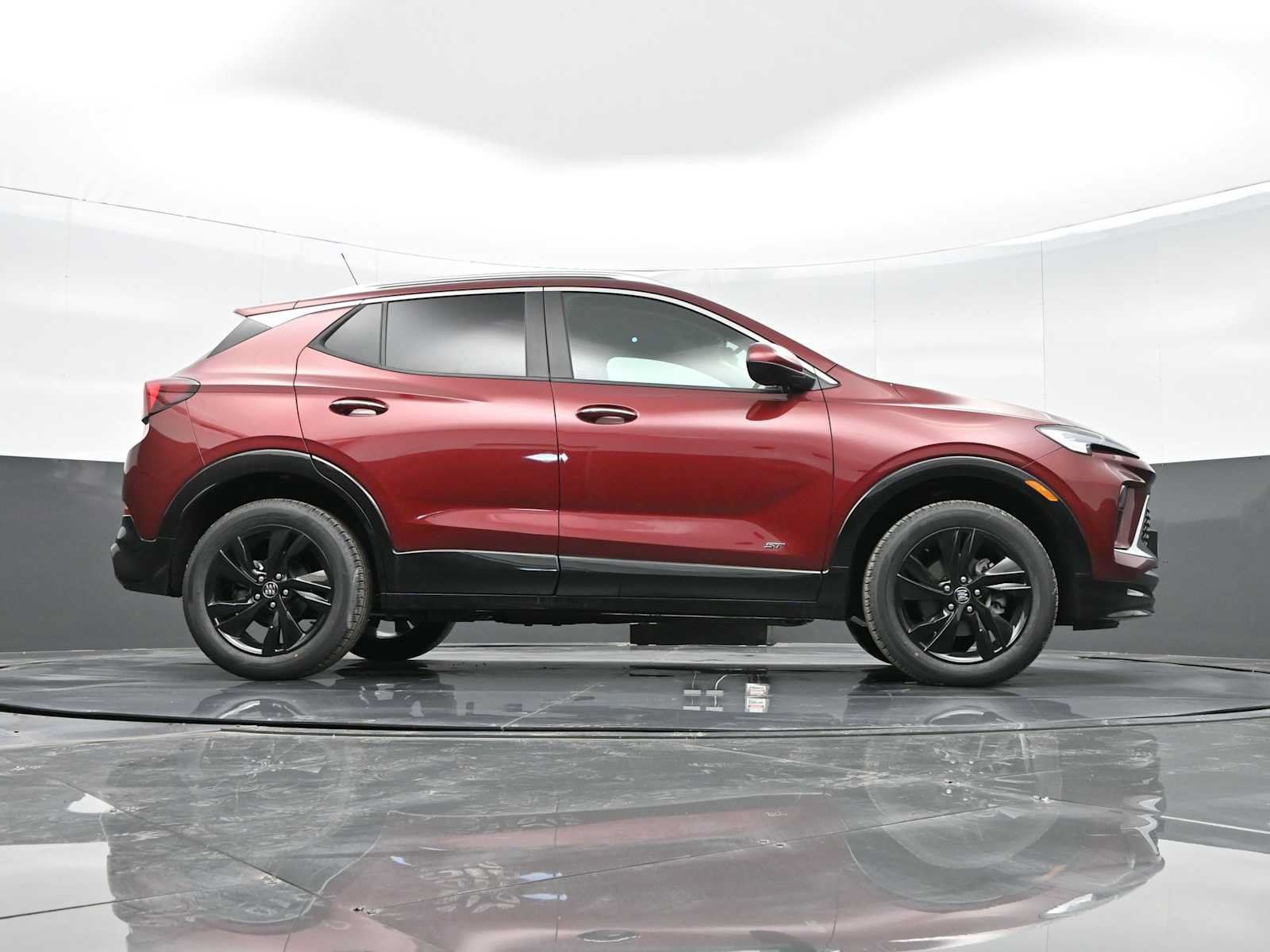 Used 2025 Buick Encore GX Sport Touring w/ Advanced Technology Package AWD/4WD image 34