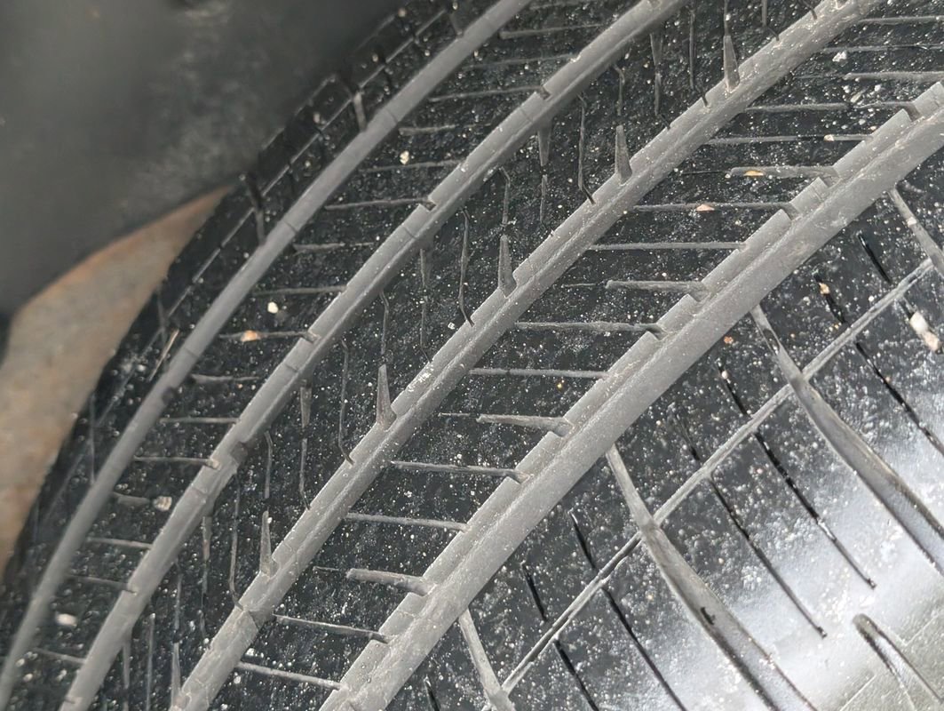 Used 2003 GMC Yukon XL Denali image 37