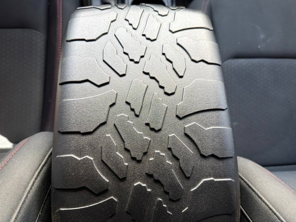 Used 2018 Jeep Wrangler Unlimited Rubicon AWD/4WD image 39