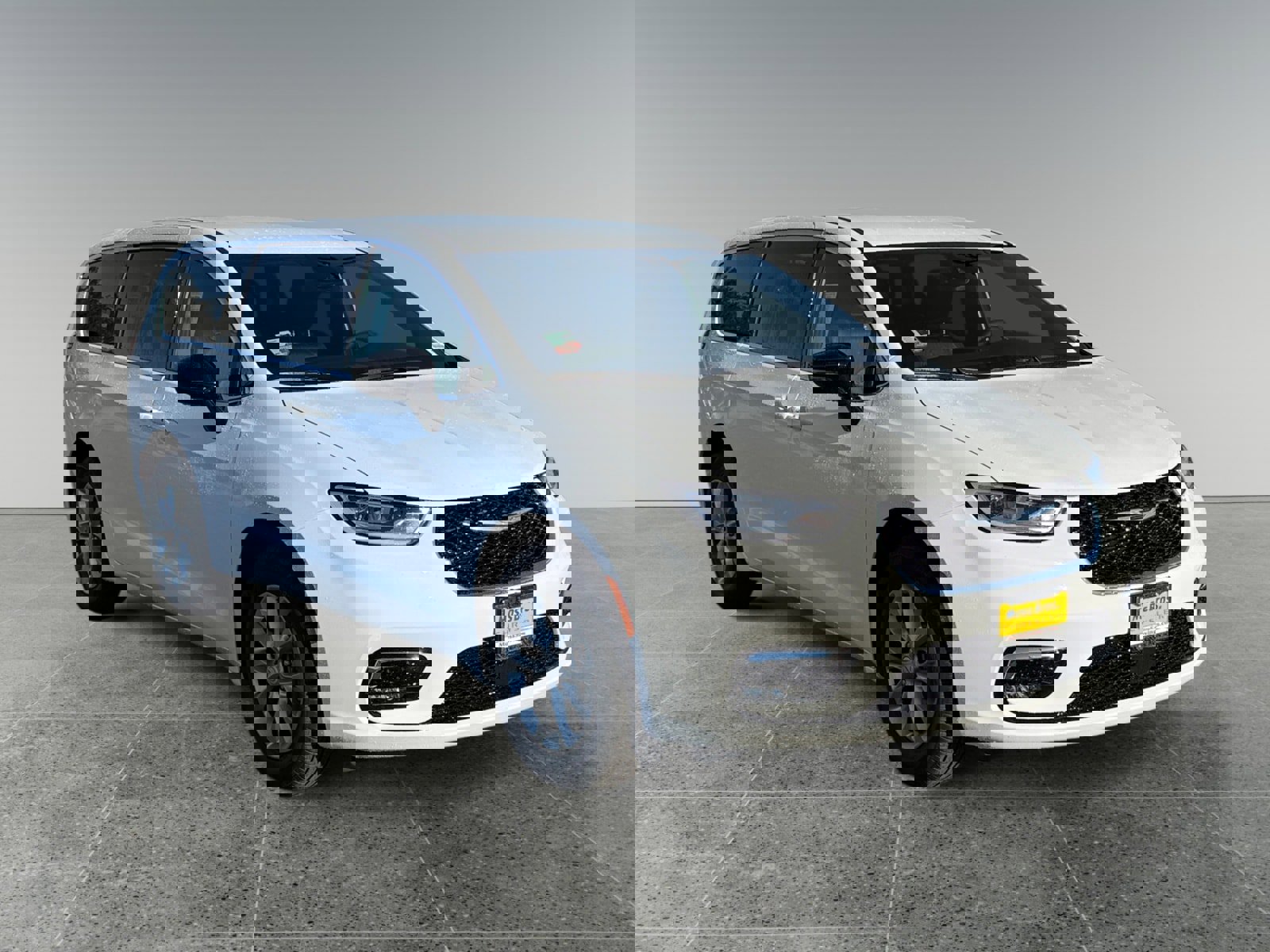 New 2026 Chrysler Pacifica Select image 7