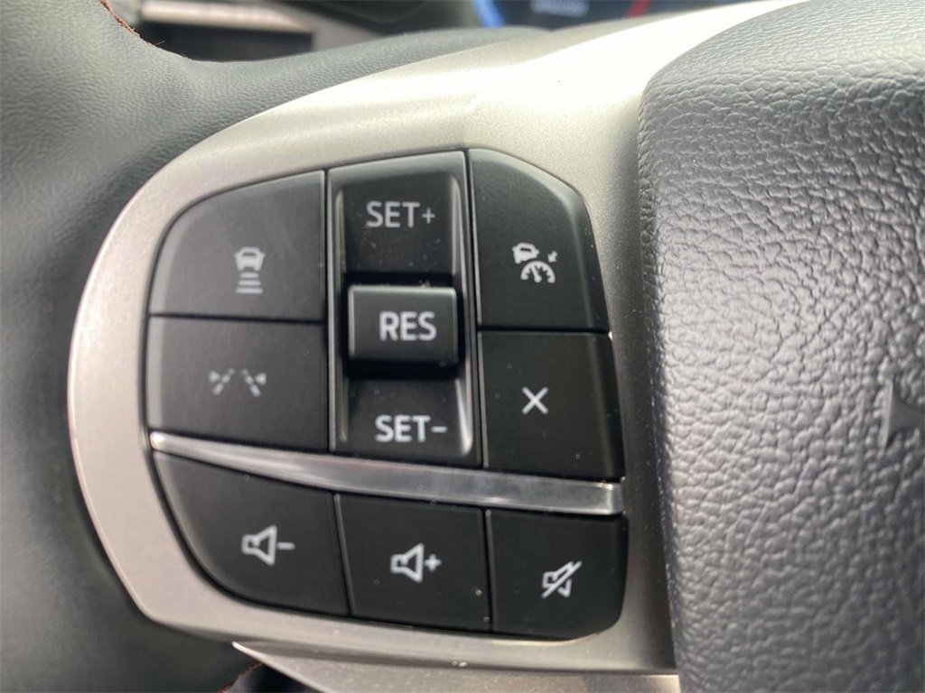 New 2025 Ford Explorer Active image 31