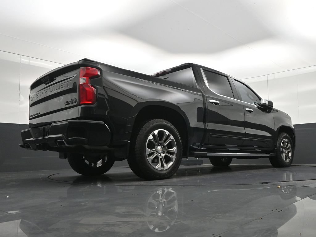 Used 2024 Chevrolet Silverado 1500 High Country w/ Technology Package AWD/4WD image 27