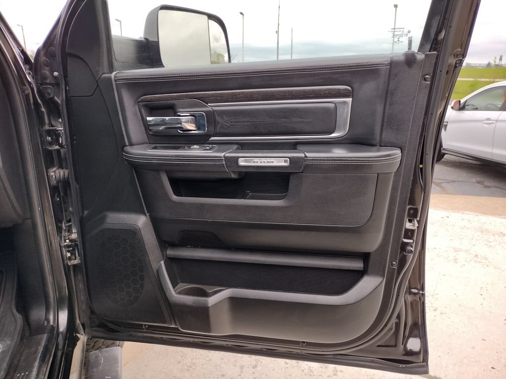 Used 2017 RAM 1500 Limited AWD/4WD image 31