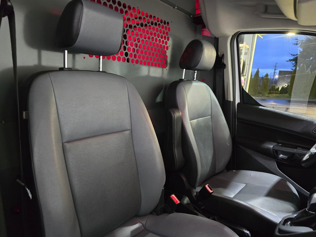 Used 2016 Ford Transit Connect XL image 29