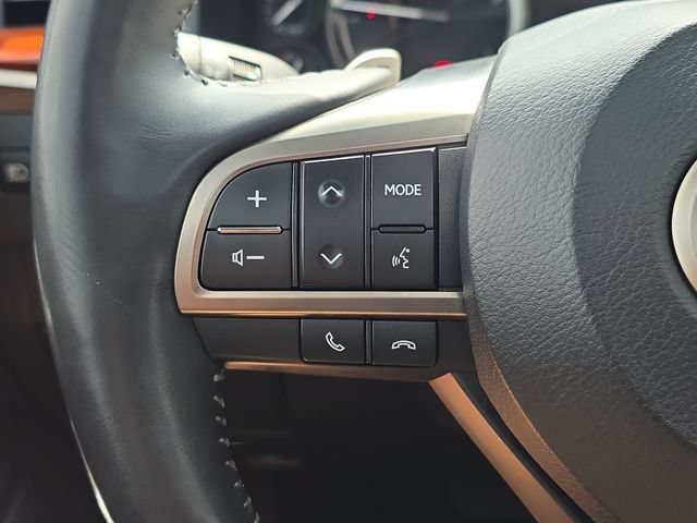 Used 2019 Lexus LX 570 4WD w/ Luxury Package image 19