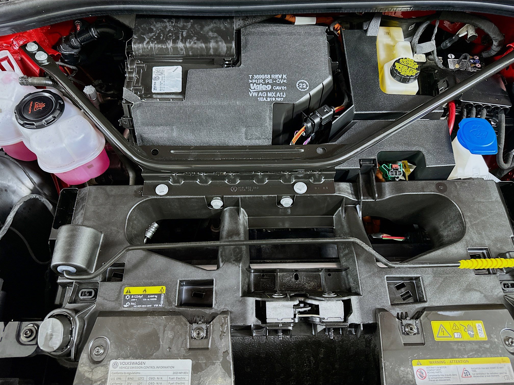 Used 2023 Volkswagen ID.4 S image 33