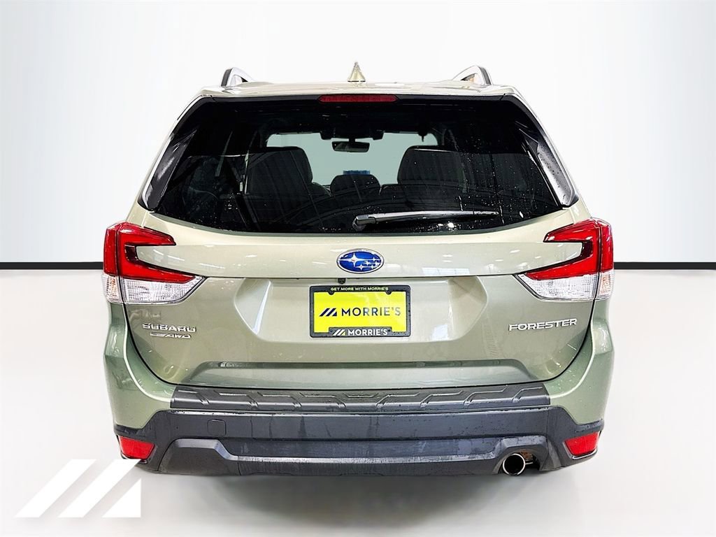 Used 2021 Subaru Forester Limited image 6