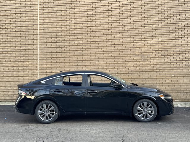 New 2026 Nissan Sentra SL w/ Floor Mat Package FWD image 5