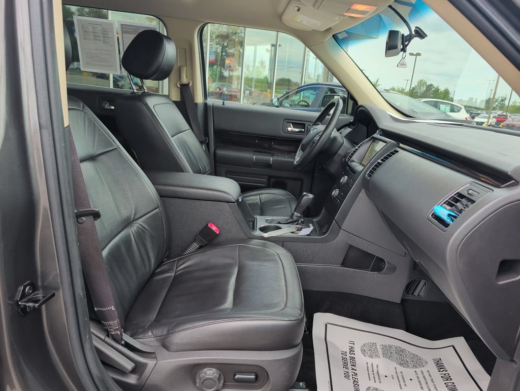 Used 2019 Ford Flex SEL w/ Equipment Group 202A AWD/4WD image 23