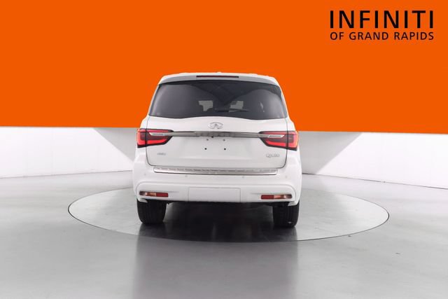 Used 2024 INFINITI QX80 Sensory AWD/4WD image 6