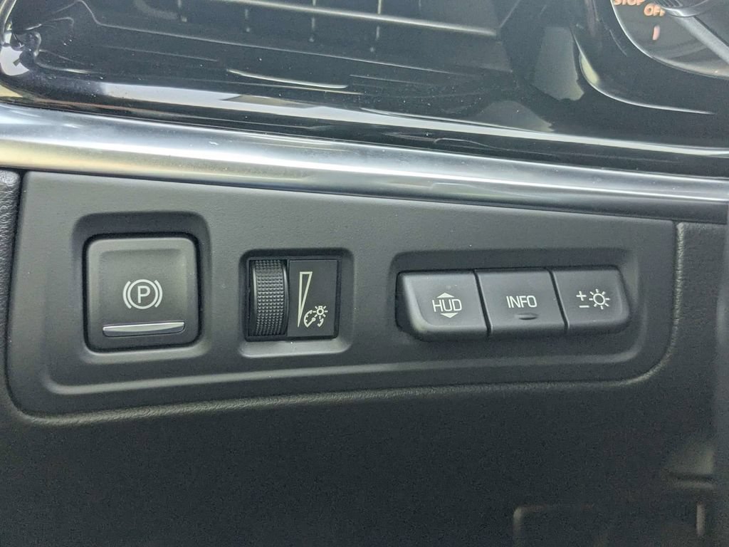 Used 2023 Cadillac XT6 Sport w/ Technology Package AWD/4WD image 36