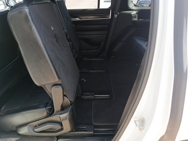Used 2024 Jeep Wagoneer Series II AWD/4WD image 11