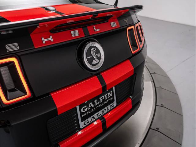 Used 2013 Ford Mustang Shelby GT500 RWD image 37
