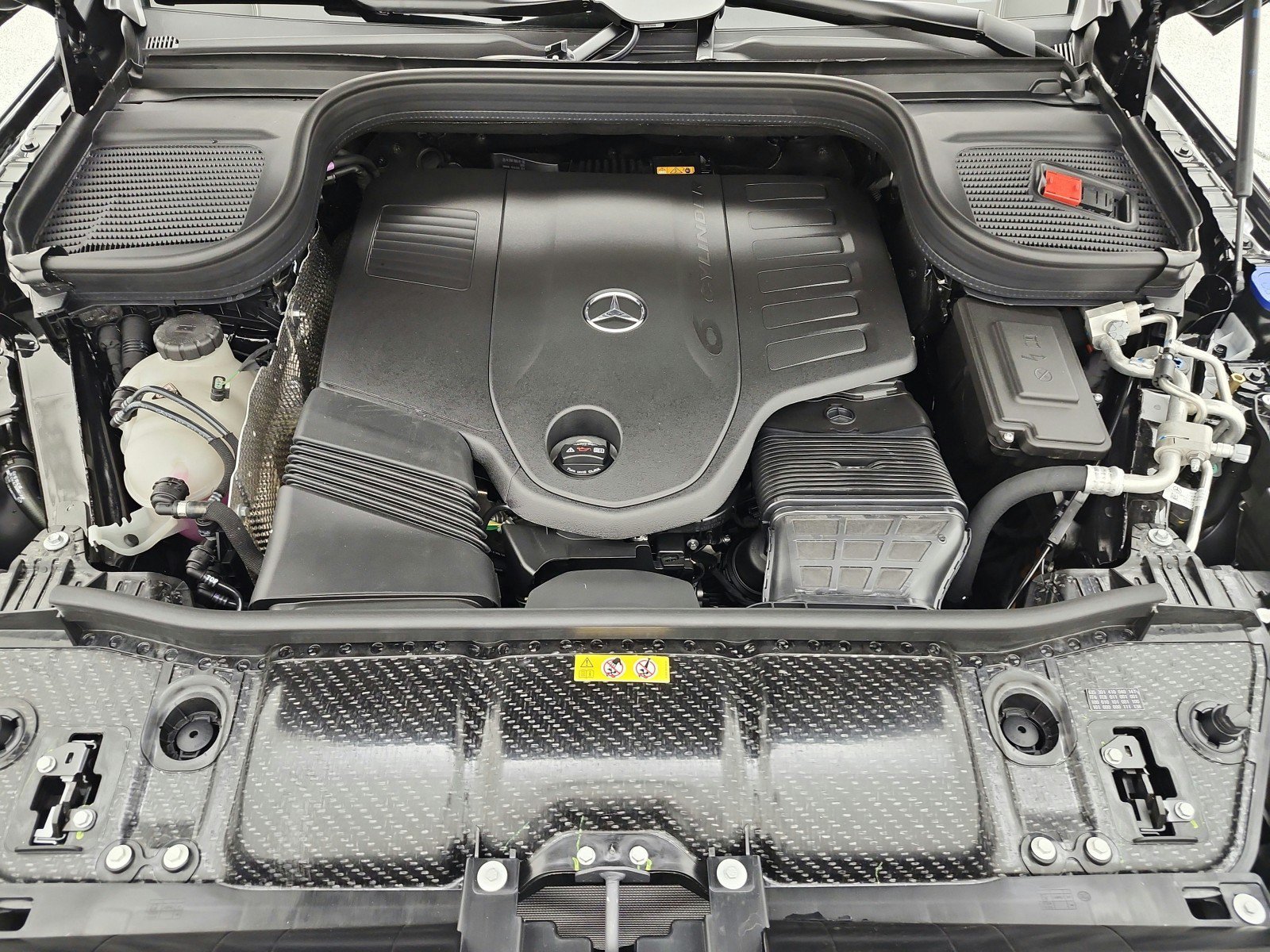New 2027 Mercedes-Benz GLS 450 4MATIC image 12