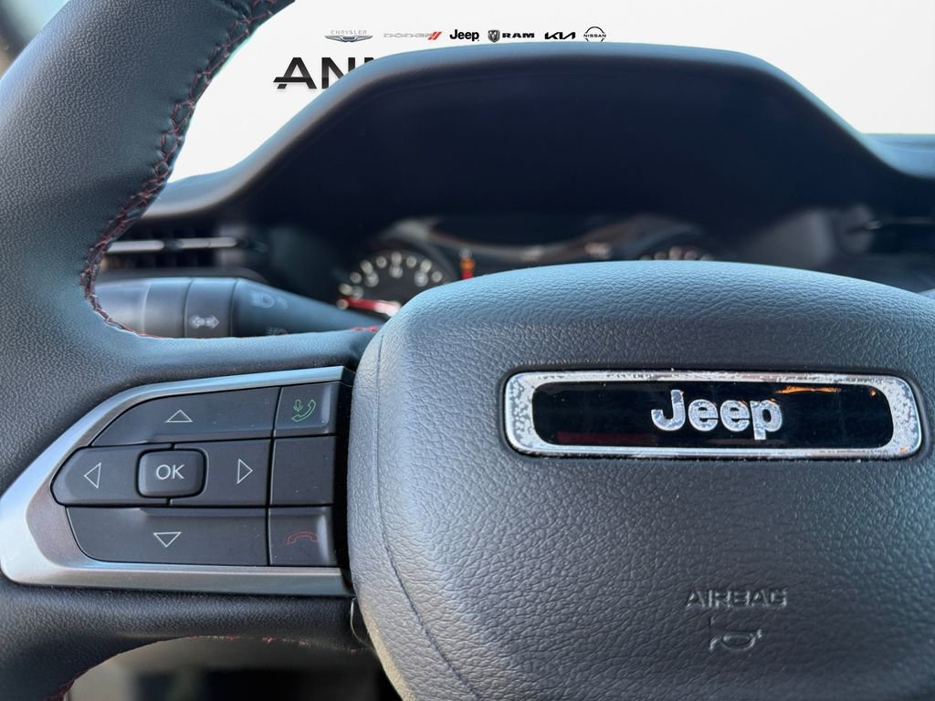 Used 2024 Jeep Compass Trailhawk image 25
