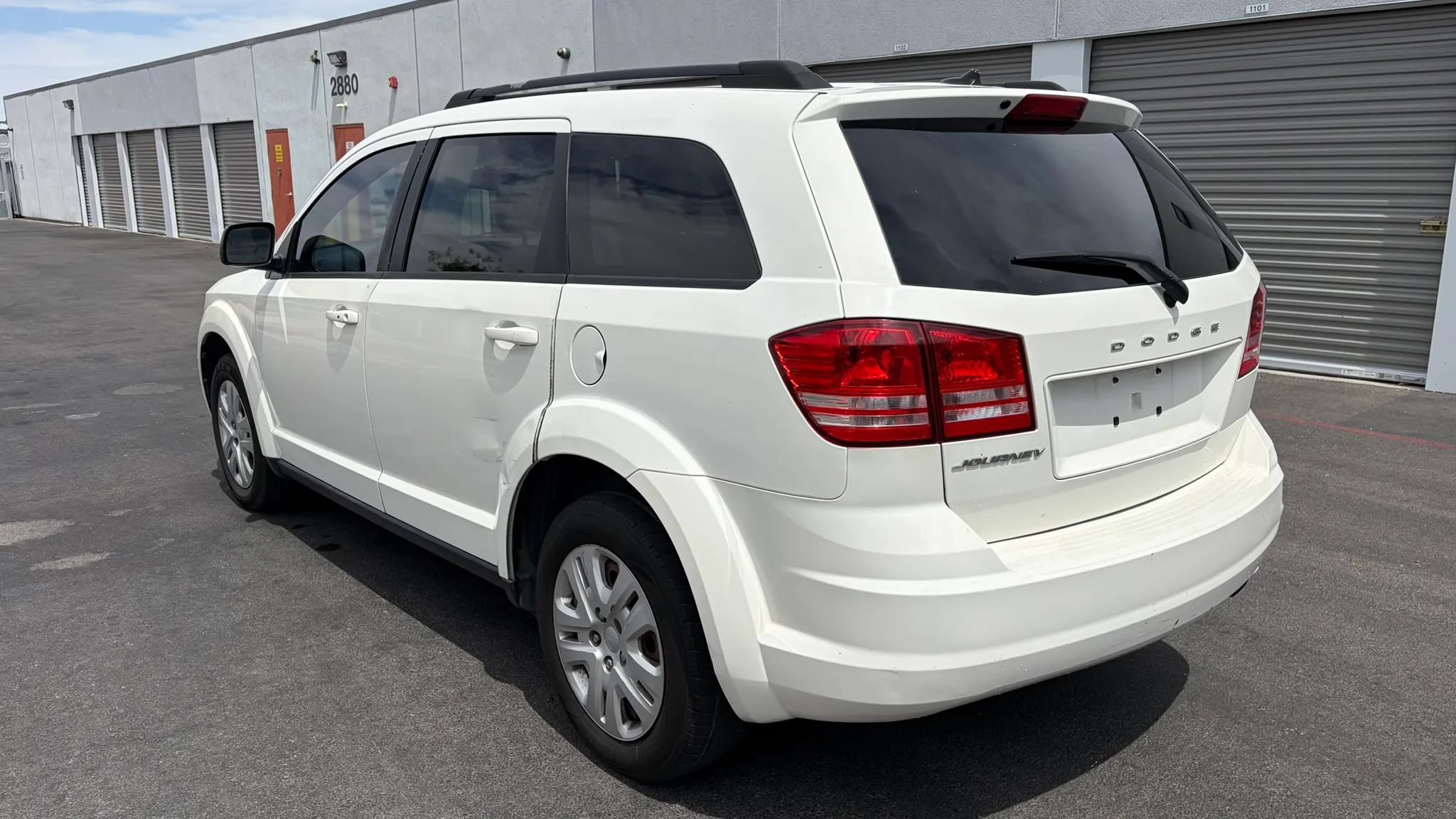 Used 2016 Dodge Journey SE w/ Flexible Seating Group FWD image 3