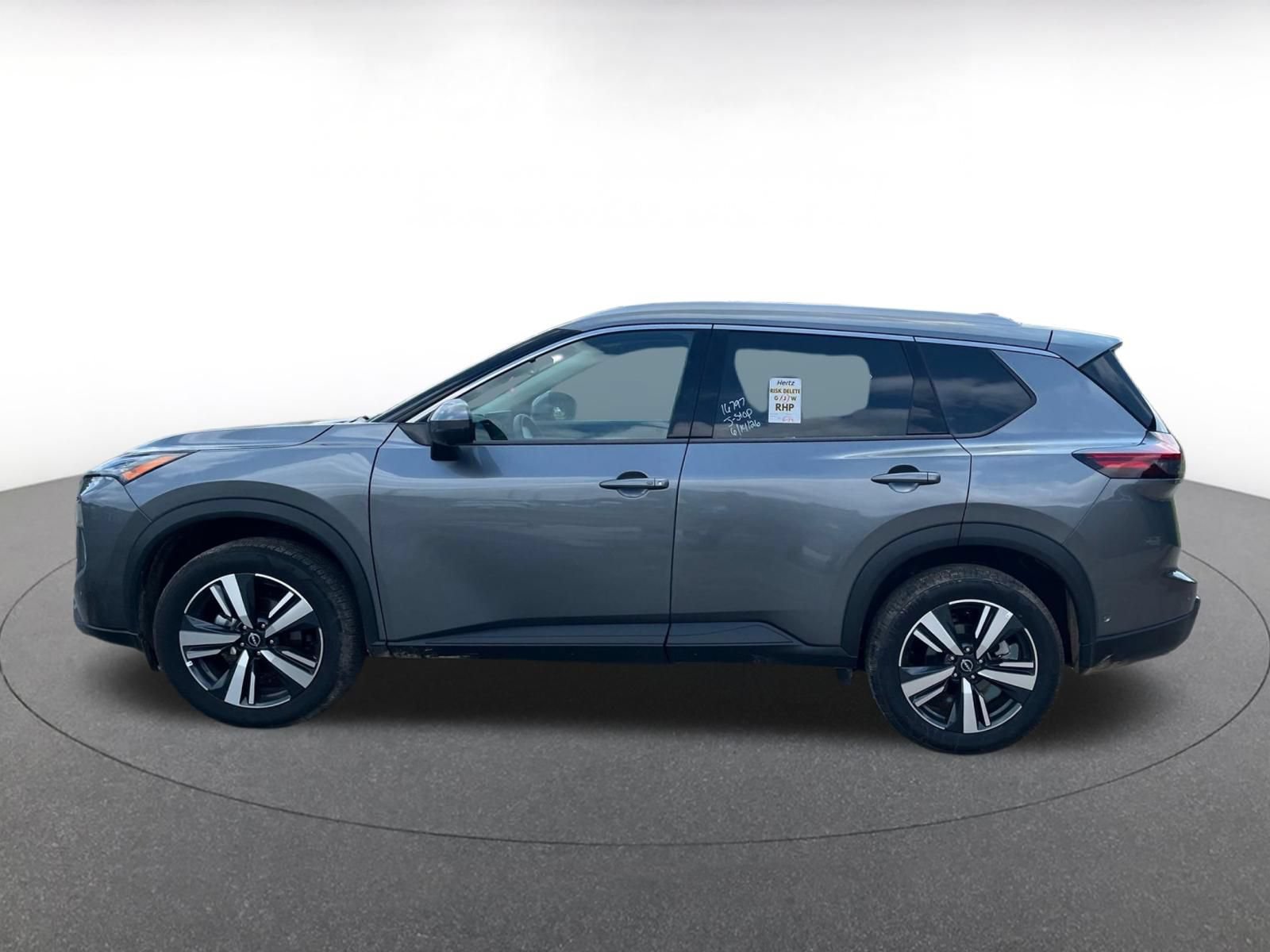 Used 2026 Nissan Rogue SL AWD/4WD image 16