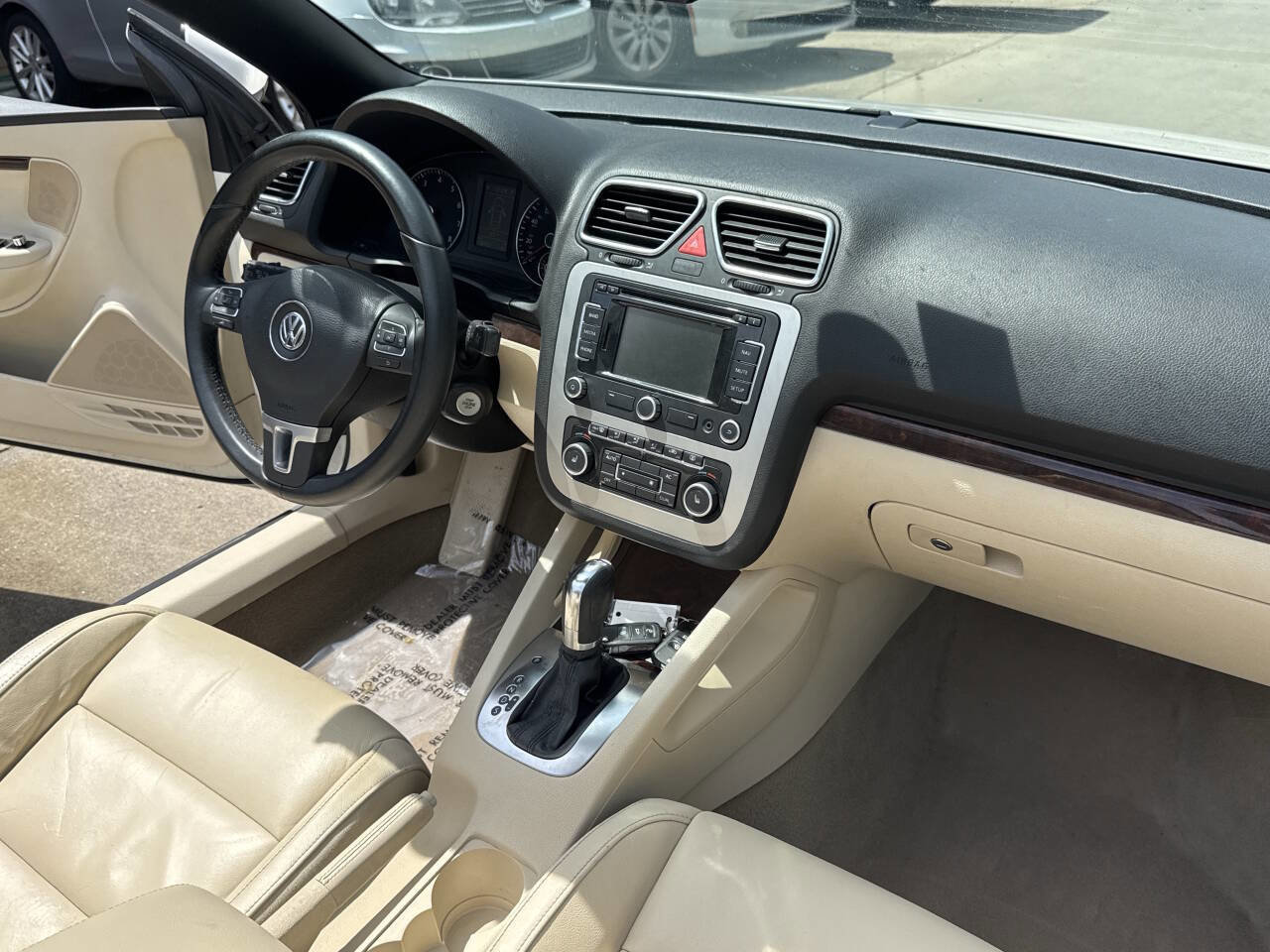 Used 2012 Volkswagen Eos Lux FWD image 49