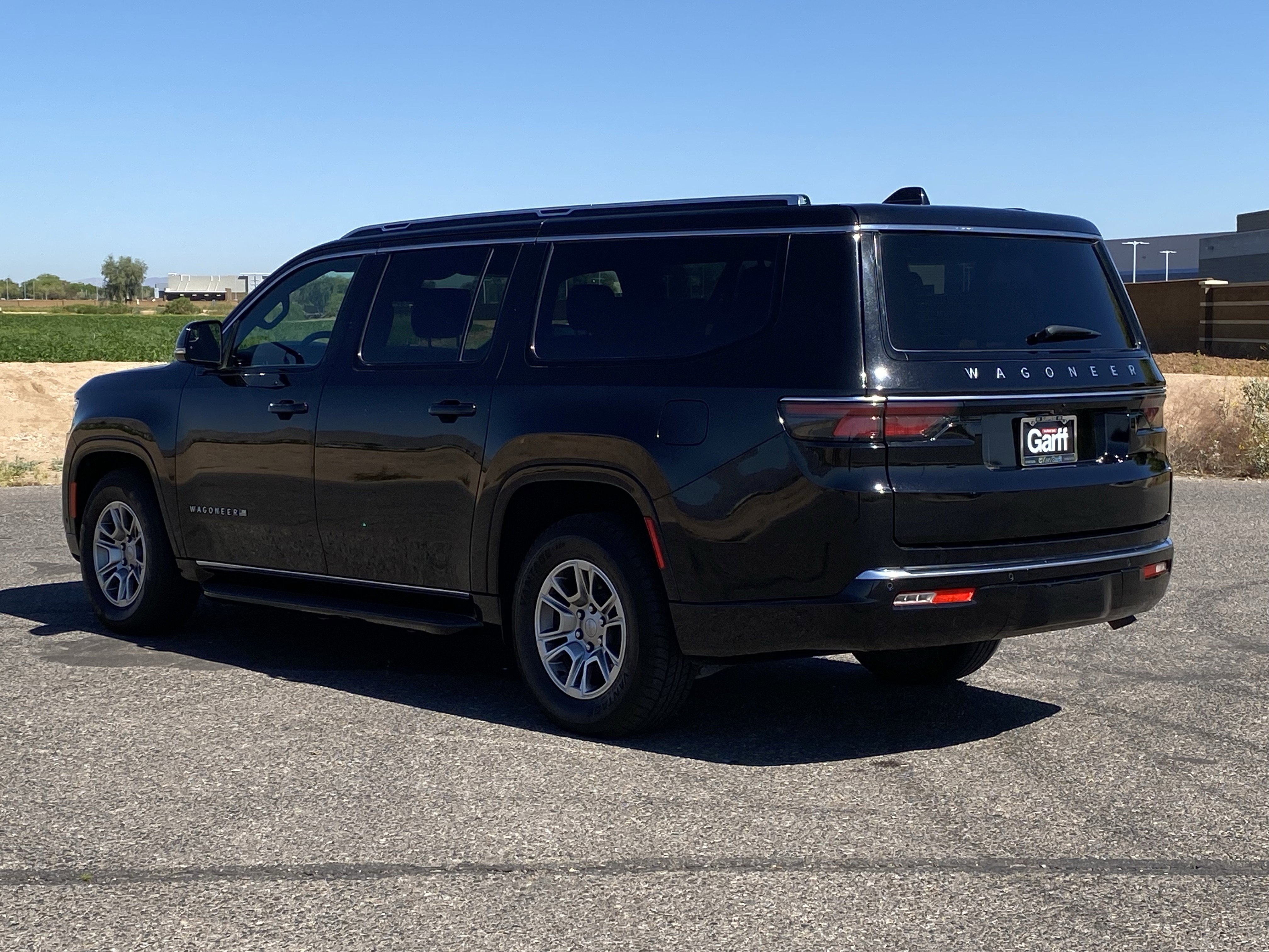 Used 2024 Jeep Wagoneer L 4WD image 5
