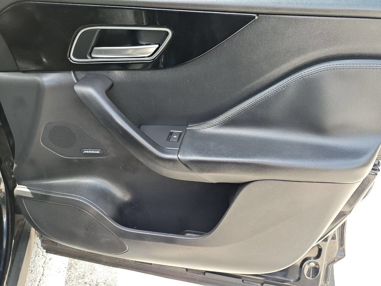 Used 2019 Jaguar F-PACE AWD/4WD image 63