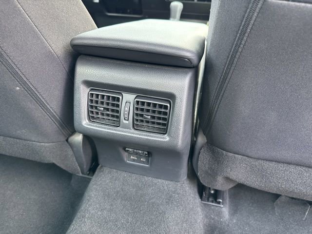 Used 2025 Toyota Camry LE image 12